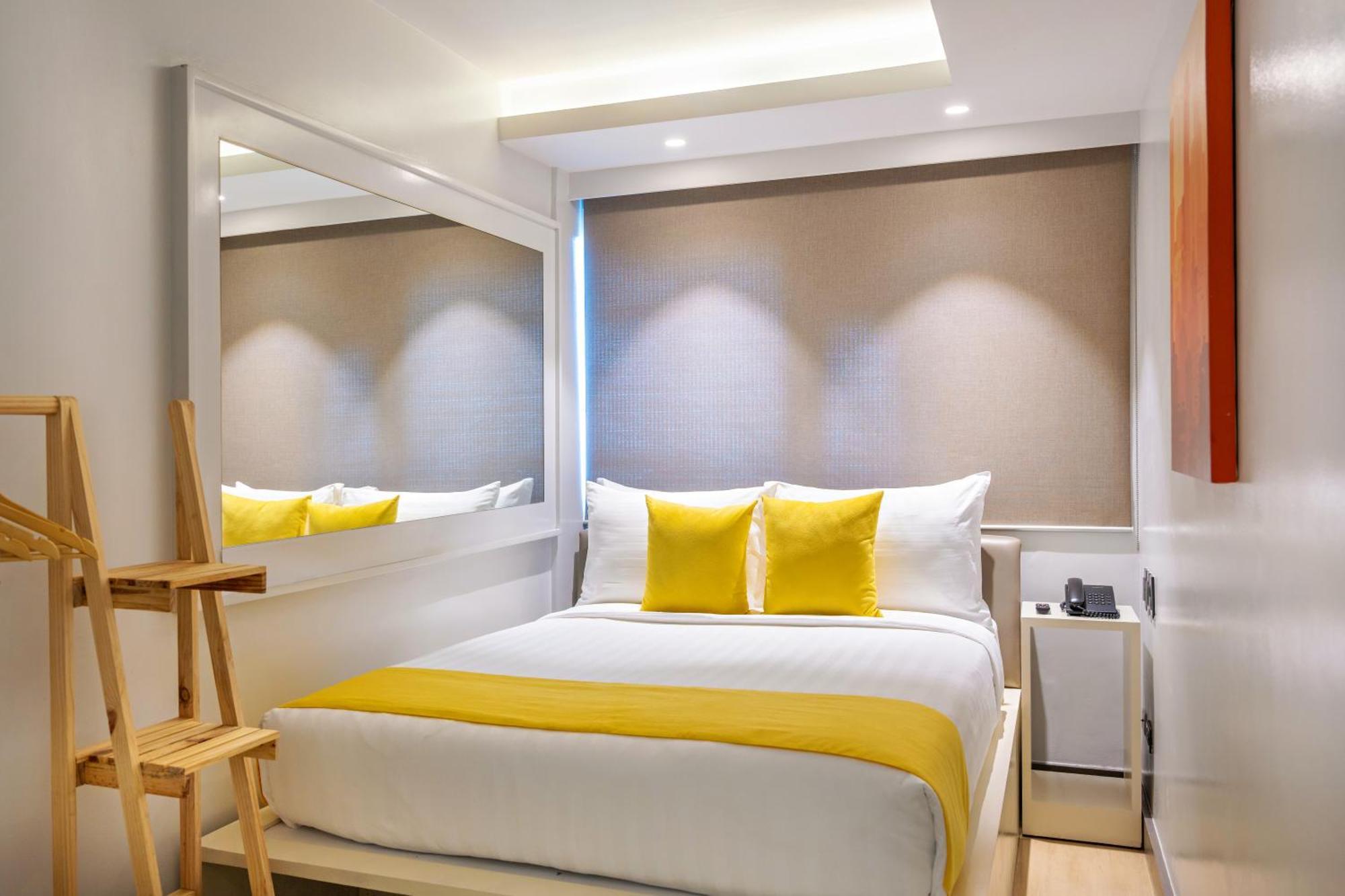 The Mini Suites Eton Tower Makati 3* Makati City